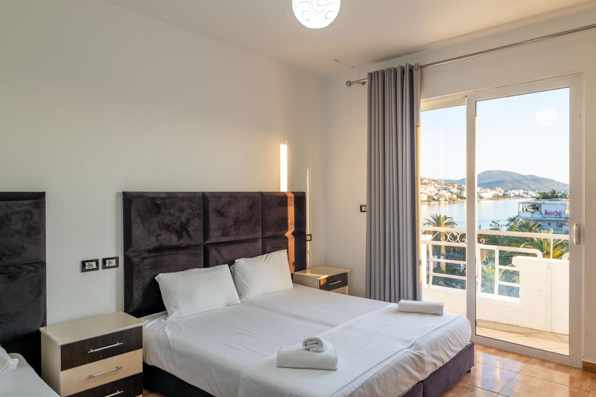 Hotel Myrtai - City Center Sarandë Exteriör bild