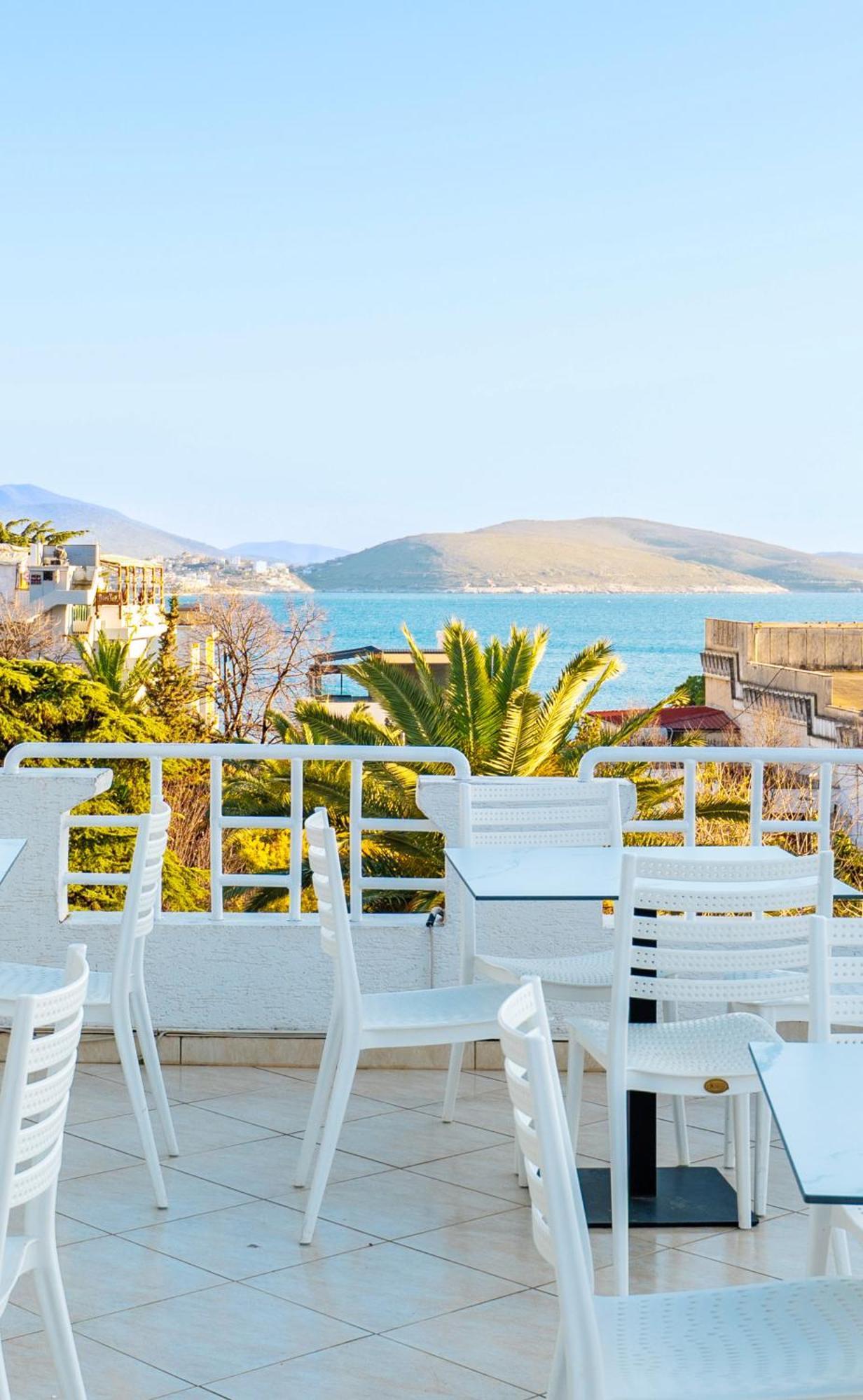 Hotel Myrtai - City Center Sarandë Exteriör bild